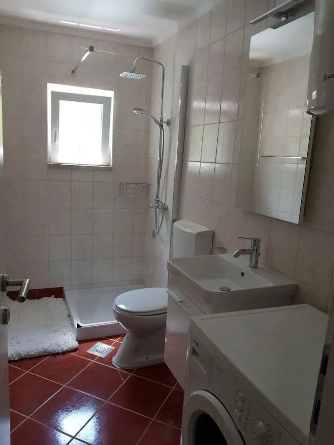 Vigo Apartman Pula 0*,  Croatia